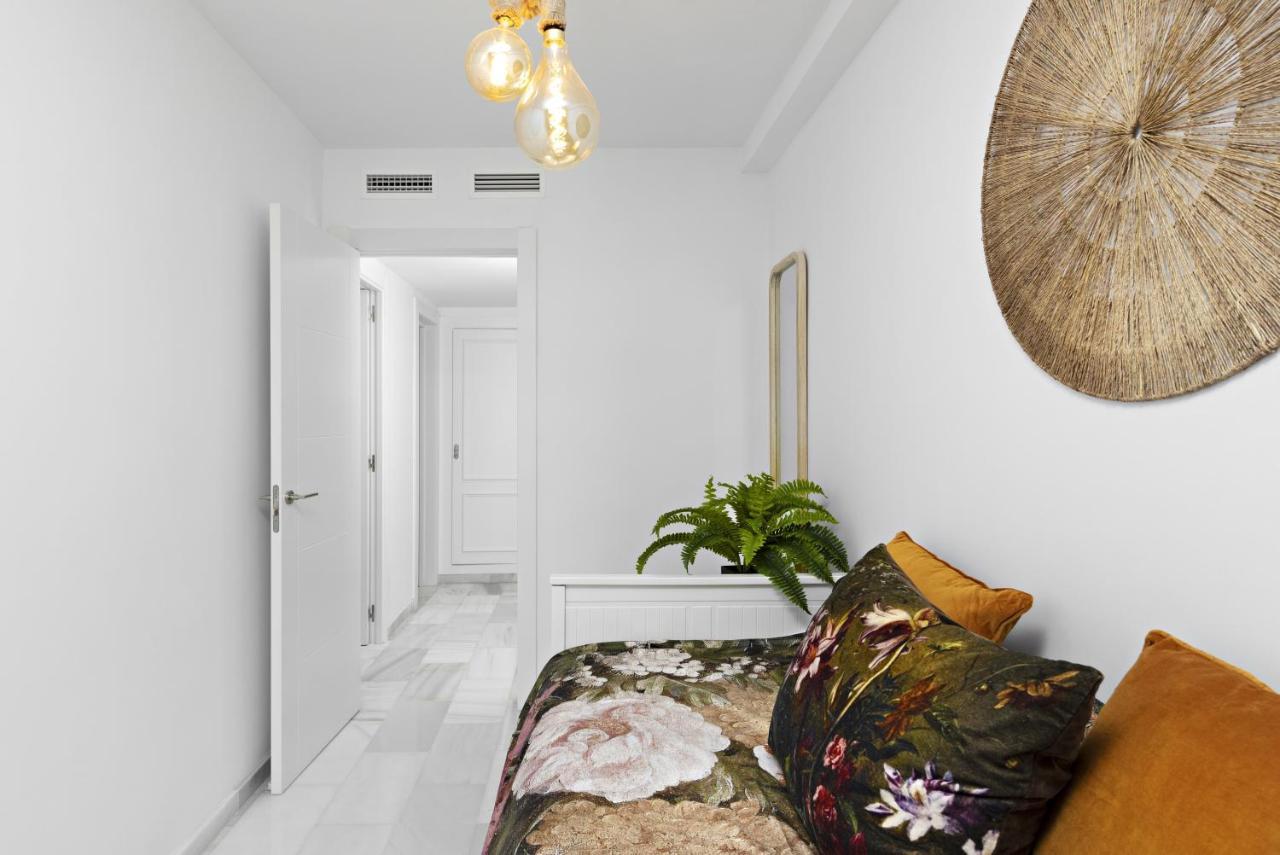 Two Bedroom Apartment In Puerto Banus With Terrace ماربيا المظهر الخارجي الصورة